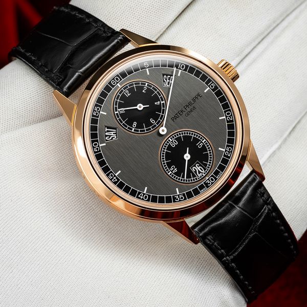 Patek Philippe Complications 5235/50R-001